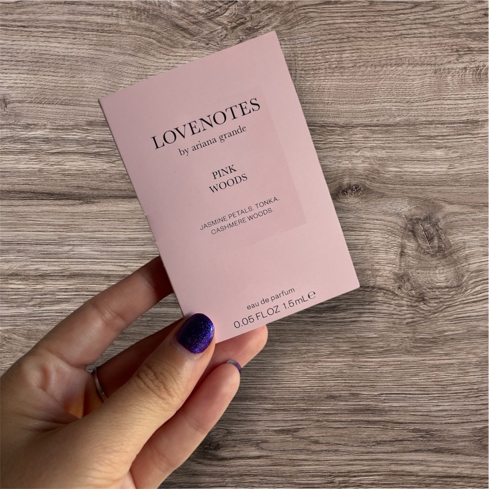 Ariana Grande Lovenotes Pink Woods 1.5 ml